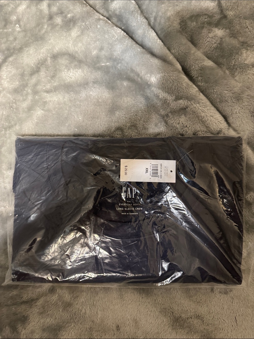 GAP Men's Dark Navy Long Sleeve Crew Tee